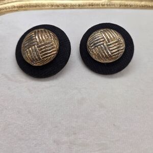 UNBRANDED Clip On Earrings